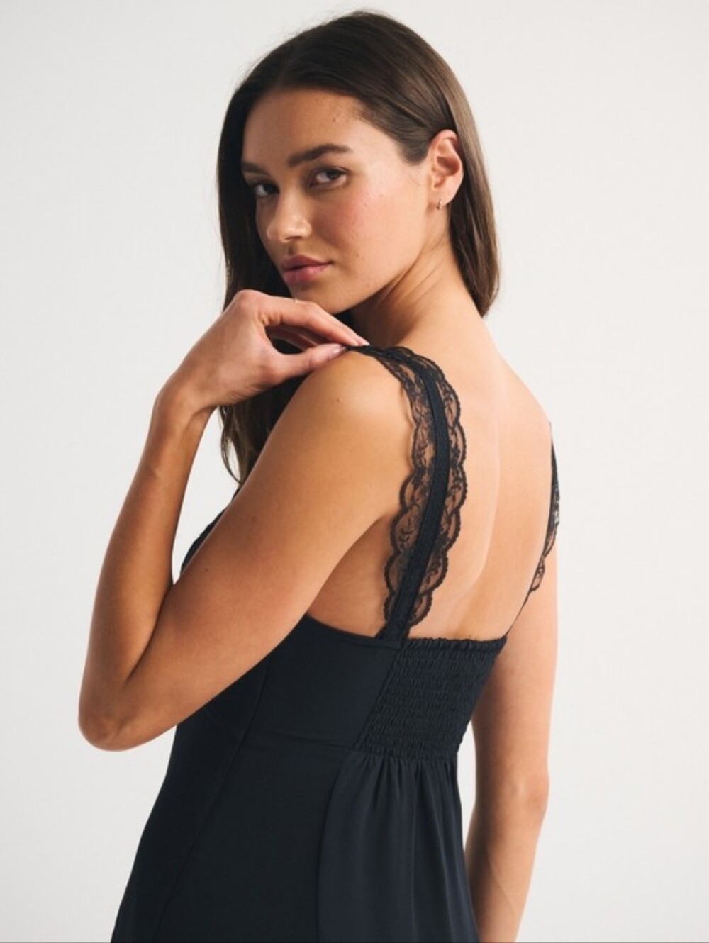 Abercrombie & Fitch Bra-Free Lace-Trim Button-Through Mini Dress | Black | XL - Picture 4 of 10